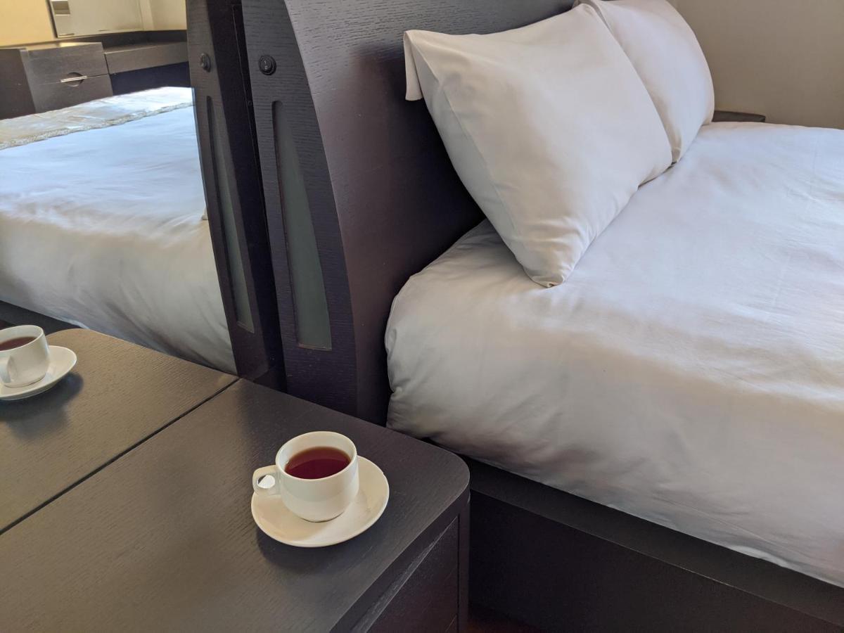 Prestige Hotel Suites Kampala Bagian luar foto