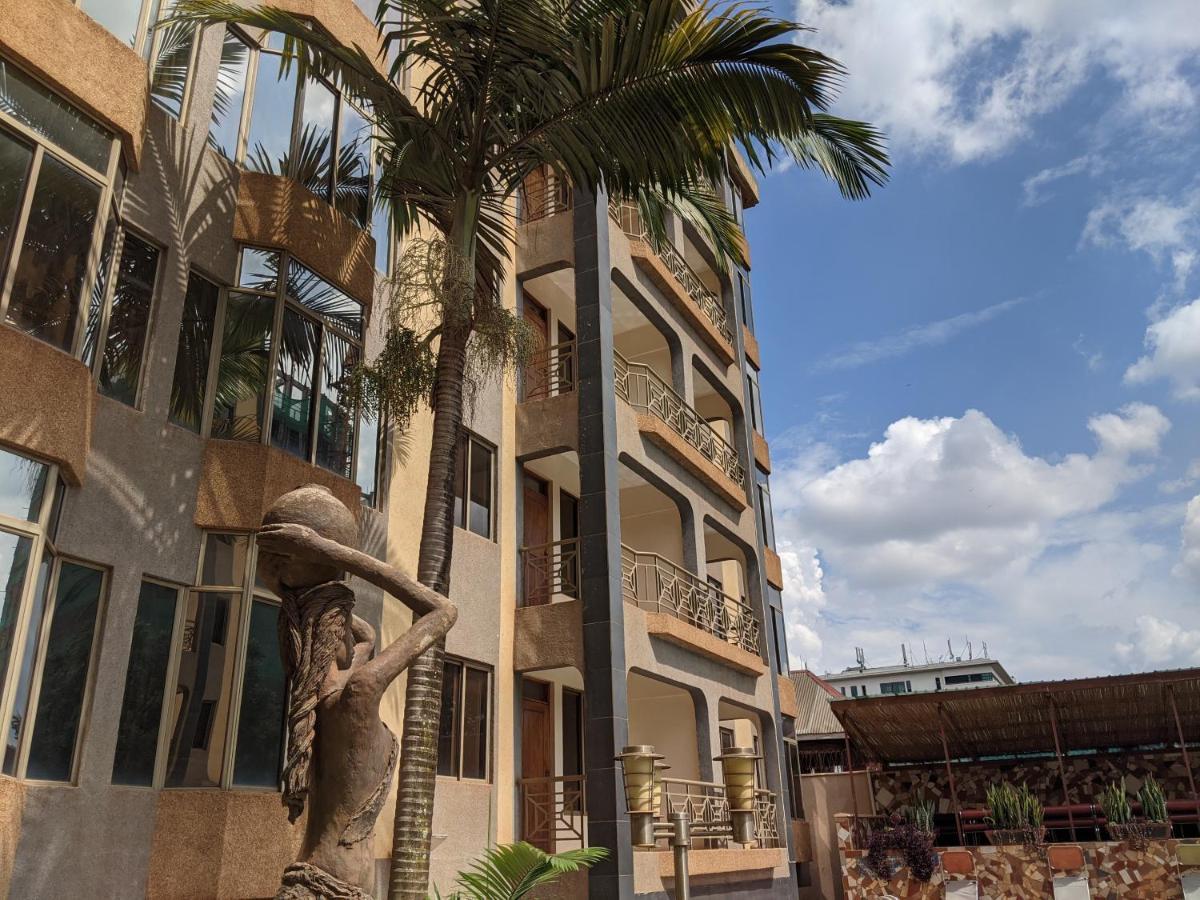 Prestige Hotel Suites Kampala Bagian luar foto