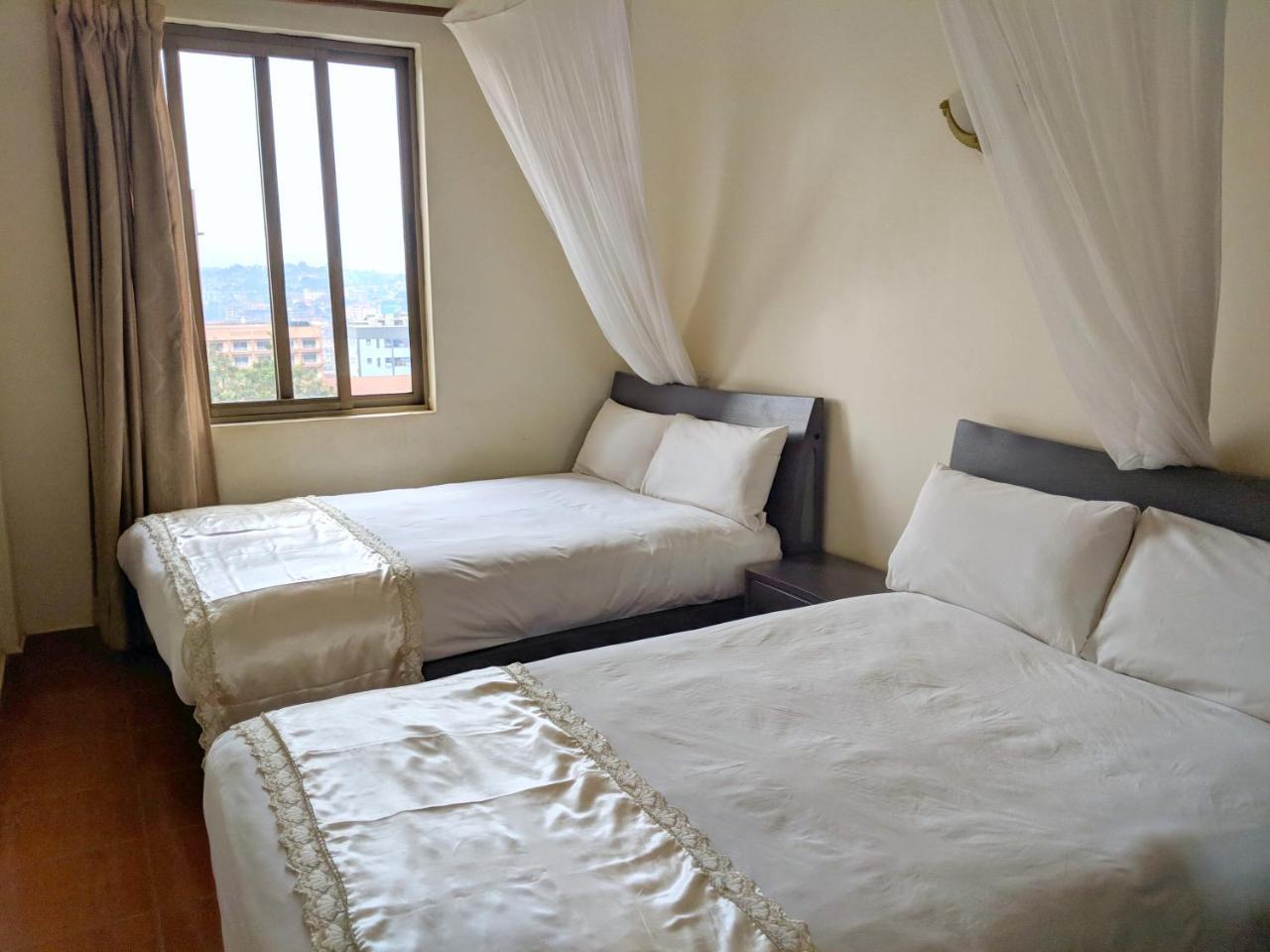 Prestige Hotel Suites Kampala Bagian luar foto