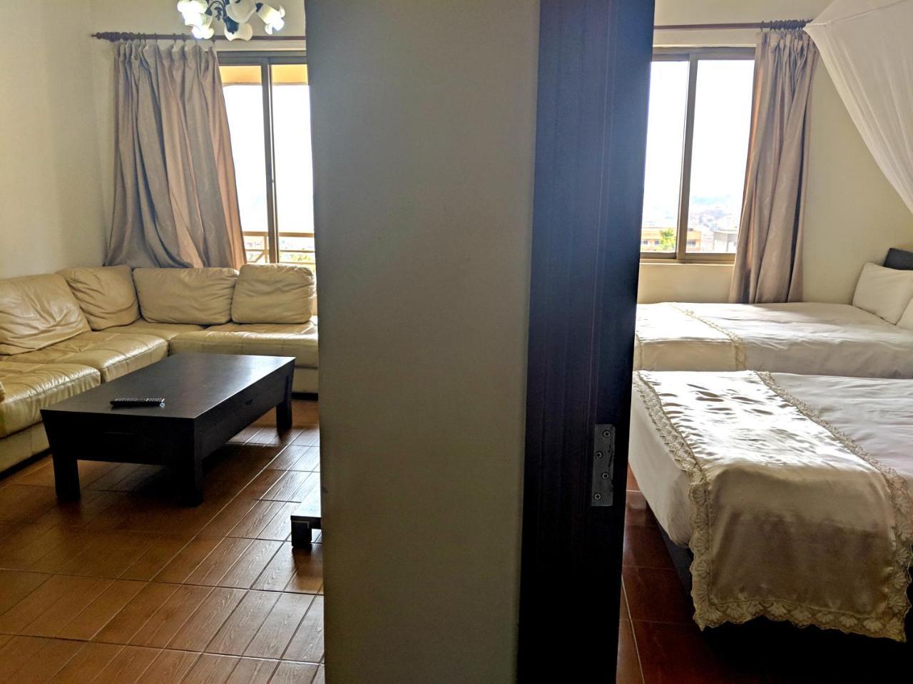 Prestige Hotel Suites Kampala Bagian luar foto
